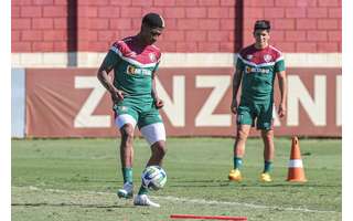 Yoni González debería jugar en la banda derecha del Fluminense ante el Palmeiras -