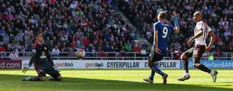 Artilheiro Jamie Vardy chegou ao 21º gol no Campeonato Inglês graças aos dois marcados contra o Sunderland. 