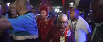 Jayder Rocha leva Virginia para a concentração do Carnaval