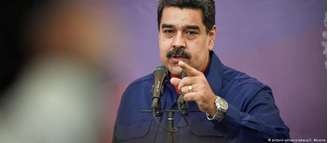 Presidente Nicolás Maduro afirma que sua legenda, o Partido Socialista Unido, venceu em "mais de 300" dos 335 municípios