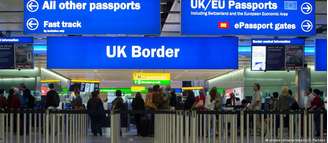 Depois da decisão do Reino Unido em sair da União Europeia, número de europeus deixando o país aumentou
