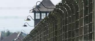 Referências incorretas ao campo nazista de Auschwitz-Birkenau como "campo de extermínio polonês" costumam enfurecer governo do país europeu