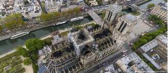 Notre-Dame foi parcialmente destruída por um incêndio em 15 de abril