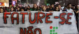 Manifestantes na Av. Paulista criticaram programa Future-se, do MEC