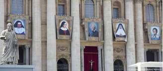 Fotos dos cinco beatos declarados santos por Francisco neste domingo; Irmã Dulce é a primeira à esquerda