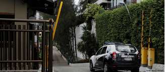 A entrada do condomínio Vivendas na Barra, onde Jair Bolsonaro possui uma casa. No local, também morava o principal suspeito do assassinato de Marielle Franco