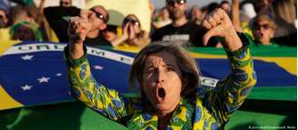 Apoiadores de Bolsonaro protestam contra o Supremo Tribunal Federal (STF) em Brasília