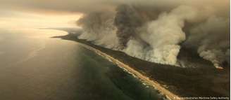 Os incêndios que atingem a Austrália desde setembro já destruíram uma superfície equivalente ao território da Irlanda