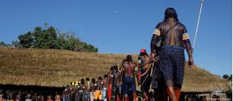 Muitos indígenas viajaram dias para participar do encontro na aldeia Piaraçu, no Mato Grosso