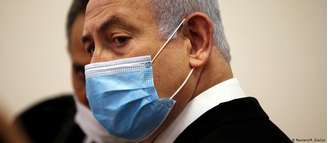 Antes de se sentar no banco dos réus, Netanyahu disse que processo não passa de uma tentativa de derrubá-lo