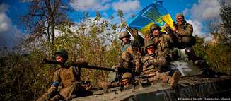 Soldados ucranianos avançam em várias regiões, segundo relatos do governo