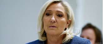 Le Pen é uma das favoritas para a próxima eleição presidencial, à qual Macron não poderá mais concorrer