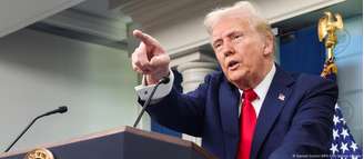 Trump acusou Pequim de "falta de respeito" autorizou pausa de 90 dias nas tarifas contra 75 países