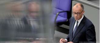 "Queremos estar em condições de nos defender para que não tenhamos de nos defender", enfatizou o chanceler federal alemão