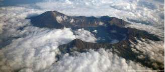 O Monte Rinjani é o segundo vulcão mais alto da Indonésia e exige grande aptidão física dos visitantes