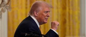 Um dos argumentos de Trump sobre aumento da taxação a produtos brasileiros é devido a "ataques insidiosos do Brasil às eleições livres"