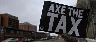 Protestos no Canadá para "derrubar a taxa" forçaram o Partido Liberal a revogar a cobrança de preço do carbono