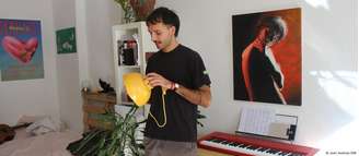 Daniel Santos garimpou móveis usados para montar seu apartamento