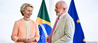 Defensora do acordo, Ursula von der Leyen informou ao bloco que assinatura precisará ser adiada