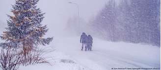 Na Suécia, mais de 40.000 casas ficaram sem energia e vários serviços ferroviários foram cancelados