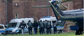 Membros do grupo "Separatistas Saxões" foram levados ao Tribunal Federal de Justiça após sua prisão em novembro de 2024