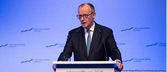 "Este acordo comercial entrará em vigor provisoriamente no momento em que o primeiro Estado sul-americano o ratificar", disse Merz