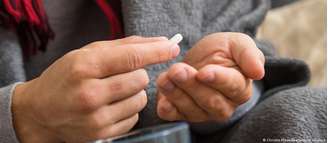 Muitos deixam de tomar medicamentos, assustados com número de efeitos colaterais listados na bula