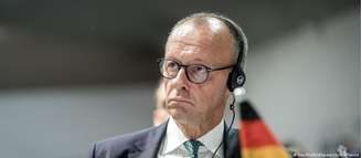 Texto publicado em site de brasileiro afirma que o premiê alemão Friedrich Merz teria prometido estádio bilionário a Belém; "notícia inventada", afirma o portal alemão Tagesschau