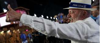 Presidente Lula assistiu ao desfile do camarote do Sambódromo