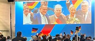 Apesar da decisão, Tribunal diz que  há "forte suspeita" de que a AfD esteja buscando objetivos anticonstitucionais