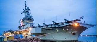 A França disse que o porta‑aviões Charles de Gaulle não enfrentou ameaça séria