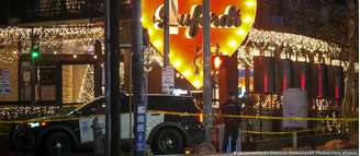 Homem atirou contra pessoas em distrito popular de Austin