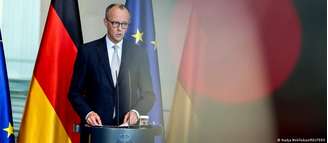 Nas horas seguintes ao ataque ao Irã, Merz buscou um discurso cauteloso sobre a ofensiva