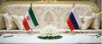 A parceria entre a Rússia e o Irã abrange desde apoio militar até interesses econômicos comuns