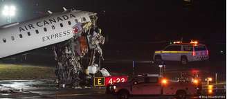 Impacto destruiu cockpit da aeronave