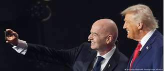 Trump e Infantino durante o sorteio da Copa do Mundo, em dezembro de 2025