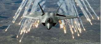 Em 2025, os EUA continuaram investindo pesadamente em armas nucleares e convencionais, a fim de manter a supremacia militar