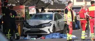 Veículo usado por motorista para avançar sobre pedestres em Leipzig