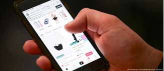 Ambiente online facilita muito a compra por impulso porque tudo é rápido e acessível, com poucos cliques