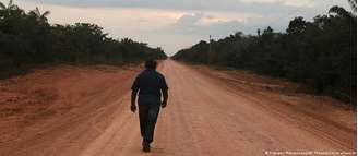 Construída pela ditadura, a BR-319 ainda é em boa parte uma estrada de terra