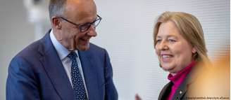 Chanceler Friedrich Merz e ministra alemã do Trabalho, Bärbel Bas, exaltaram pacote de propostas