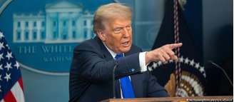 No mesmo dia, Trump comemorou e condenou diferentes decisões da Suprema Corte dos EUA