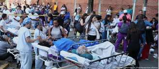 Pacientes foram transferidos às pressas após danos estruturais em hospitais de Cali, onde unidades de saúde atingiram o limite da capacidade de atendimento