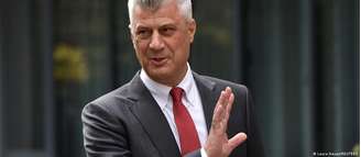 Thaçi renunciou à presidência e se entregou ao tribunal após ter sido formalmente indiciado, em 2020