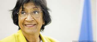 Pillay, de ascendência tâmil indiana, cresceu na cidade costeira de Durban. Foto de 2022. 