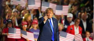 Trump entusiasmou os fãs na convenção do Partido Republicano em setembro, mas seus métodos de campanha são altamente controversos