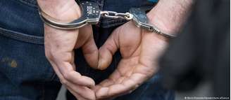 Os fatores relacionados à criminalidade envolvem muito mais do que a nacionalidade – é o que mostra uma análise recente