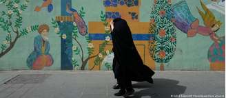 As leis iranianas baseadas na sharia não tratam as mulheres como cidadãs plenamente iguais aos homens