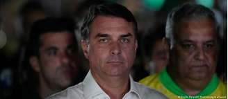 "Nós vamos usar o nosso jurídico e vamos pedir a anulação dessas eleições", disse Flávio Bolsonaro após a derrota