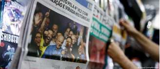 Jornais deram destaque para a virada histórica de Lula